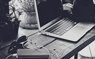 意甲媒体透露：米兰管理层和主教练闹分歧，管理层看好伊泽斯，而阿莱格里看好蒂亚戈·席尔瓦